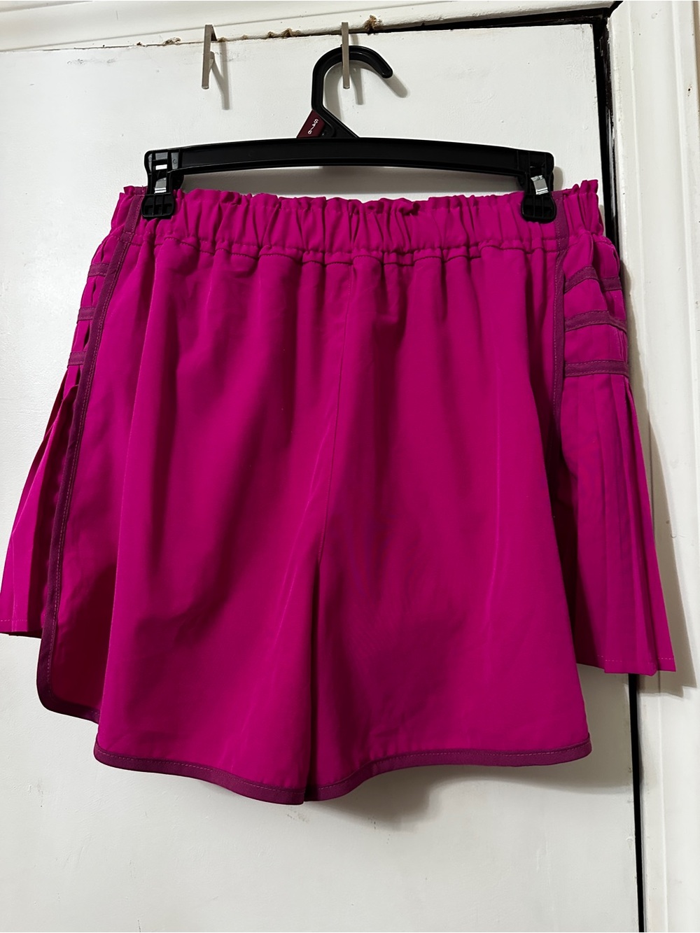 Fuchsia Pleated-Side Athletic Skort Shorts - Picture 2 of 6